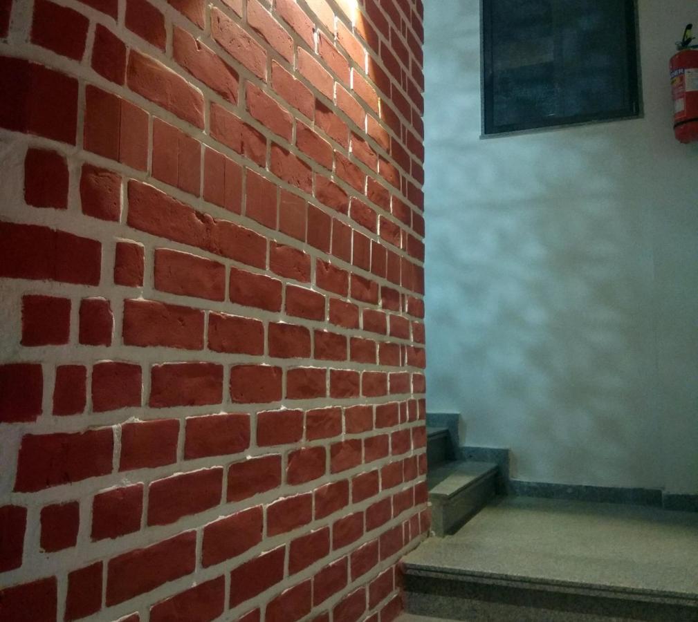 Hotel Milan Ahmedabad Esterno foto